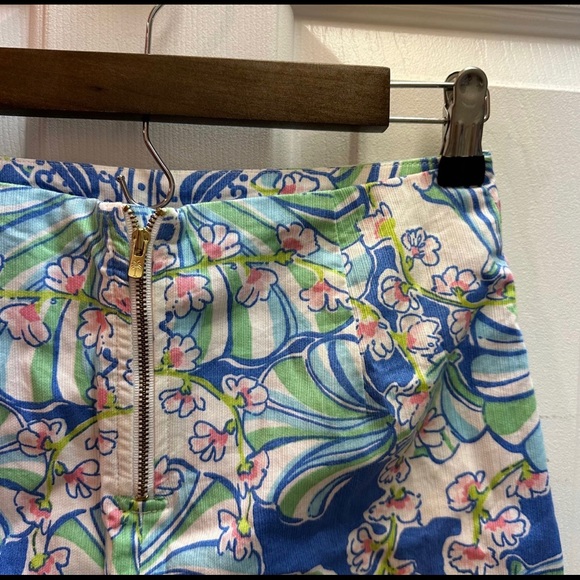 Lilly Pulitzer Skirt! Size 00 - Picture 3 of 3
